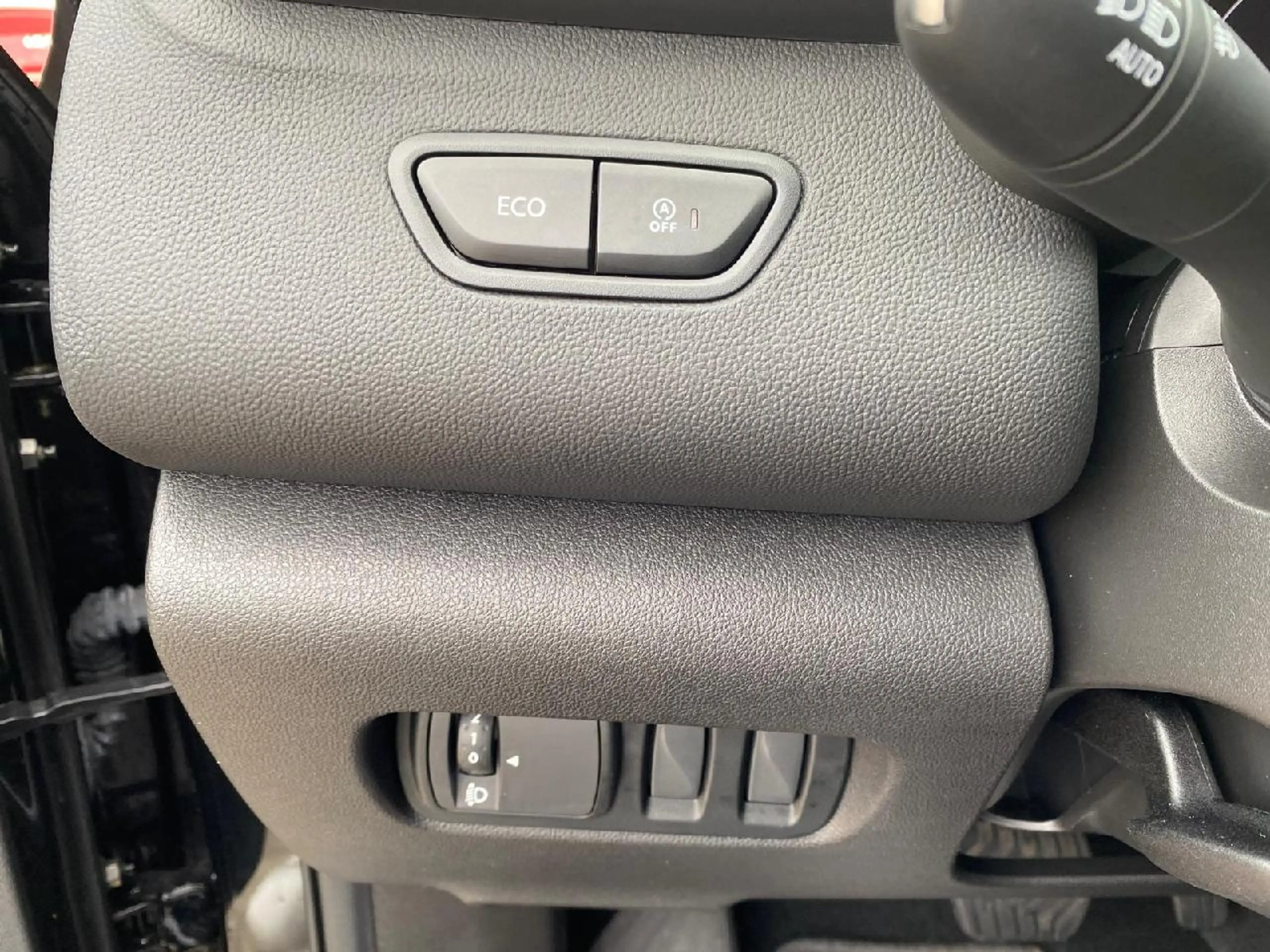 Renault Kadjar TCe 140 Zen AHK*SHZ*Navi*CarPlay*Android Auto*RFK — photo 11