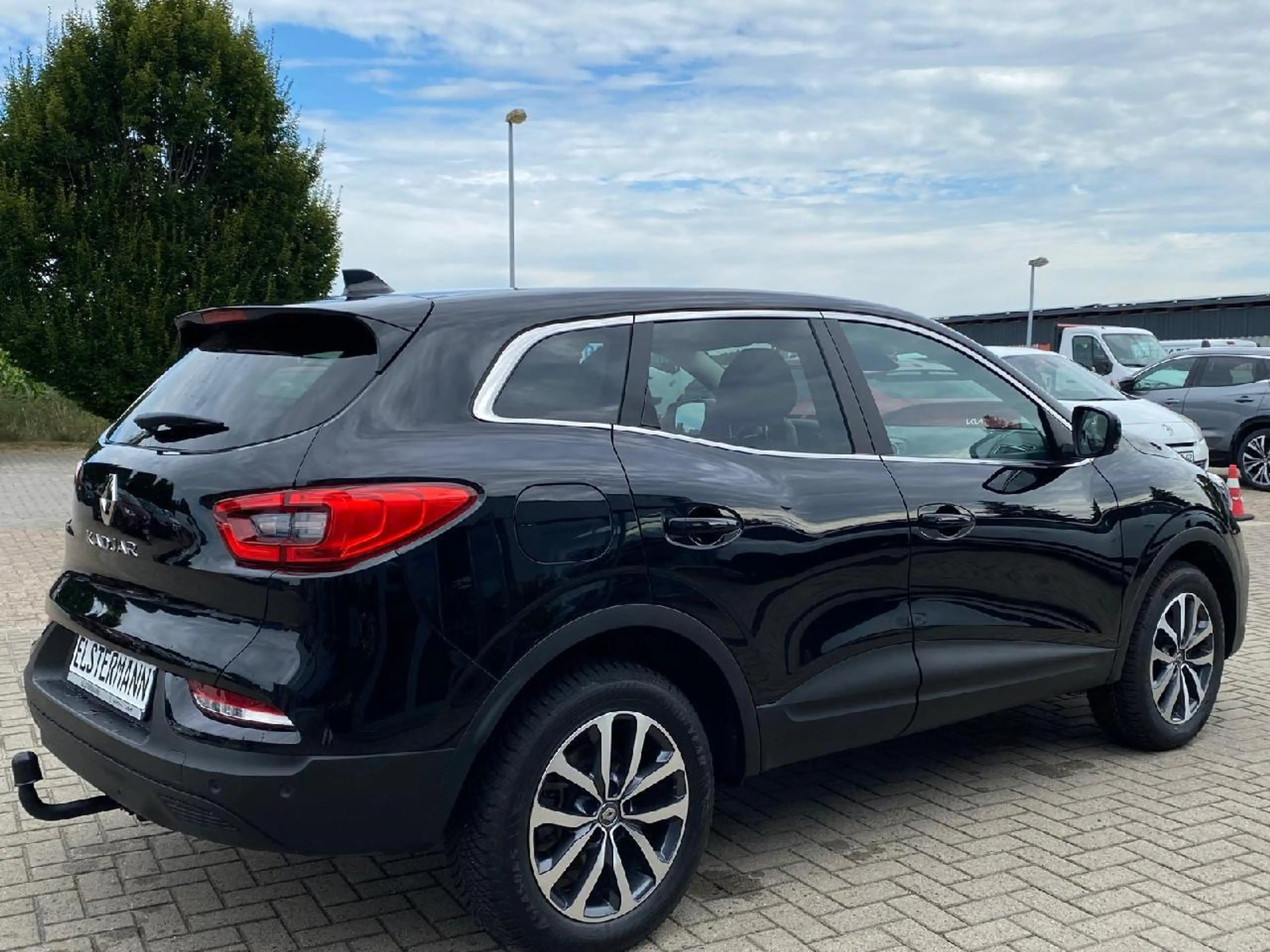Renault Kadjar TCe 140 Zen AHK*SHZ*Navi*CarPlay*Android Auto*RFK — photo 5