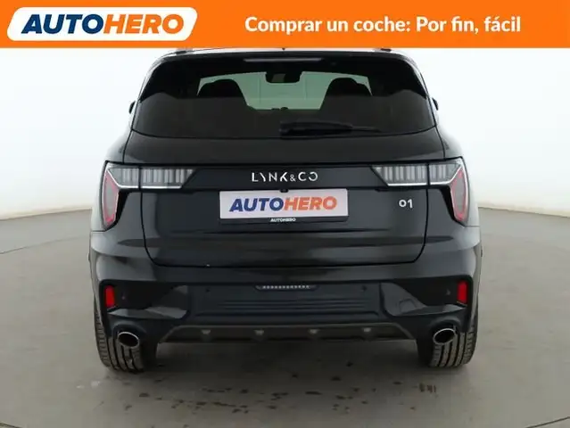 Lynk & Co 01 view 5
