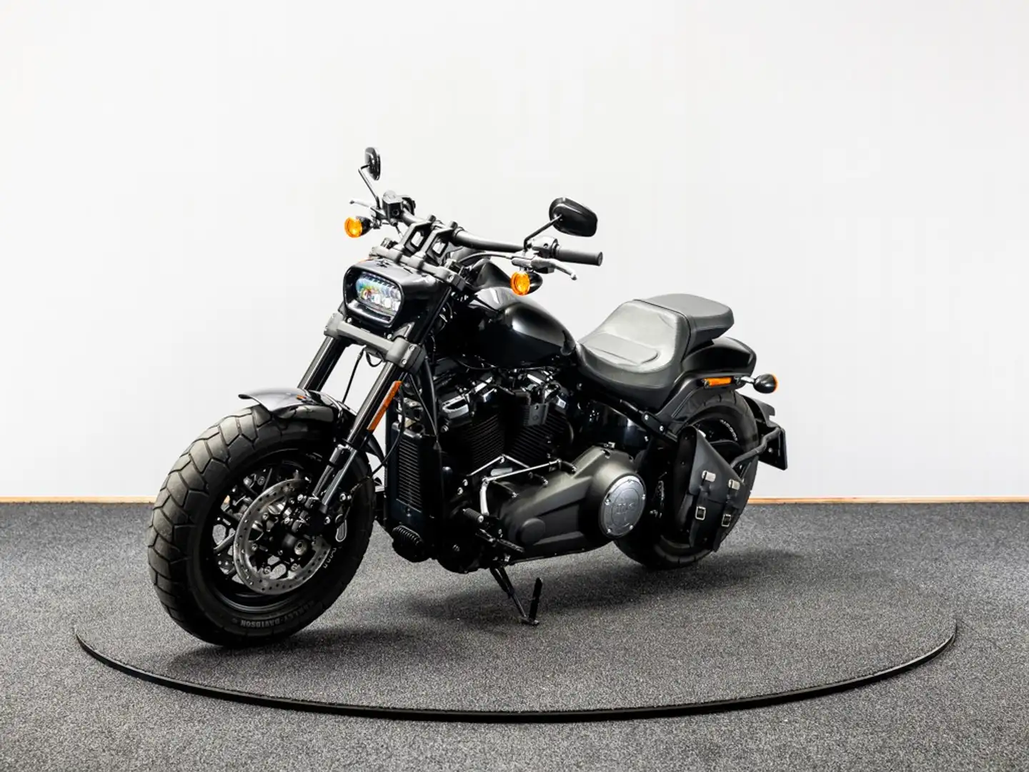 Harley-Davidson Fat Bob 114 Zwart - 1