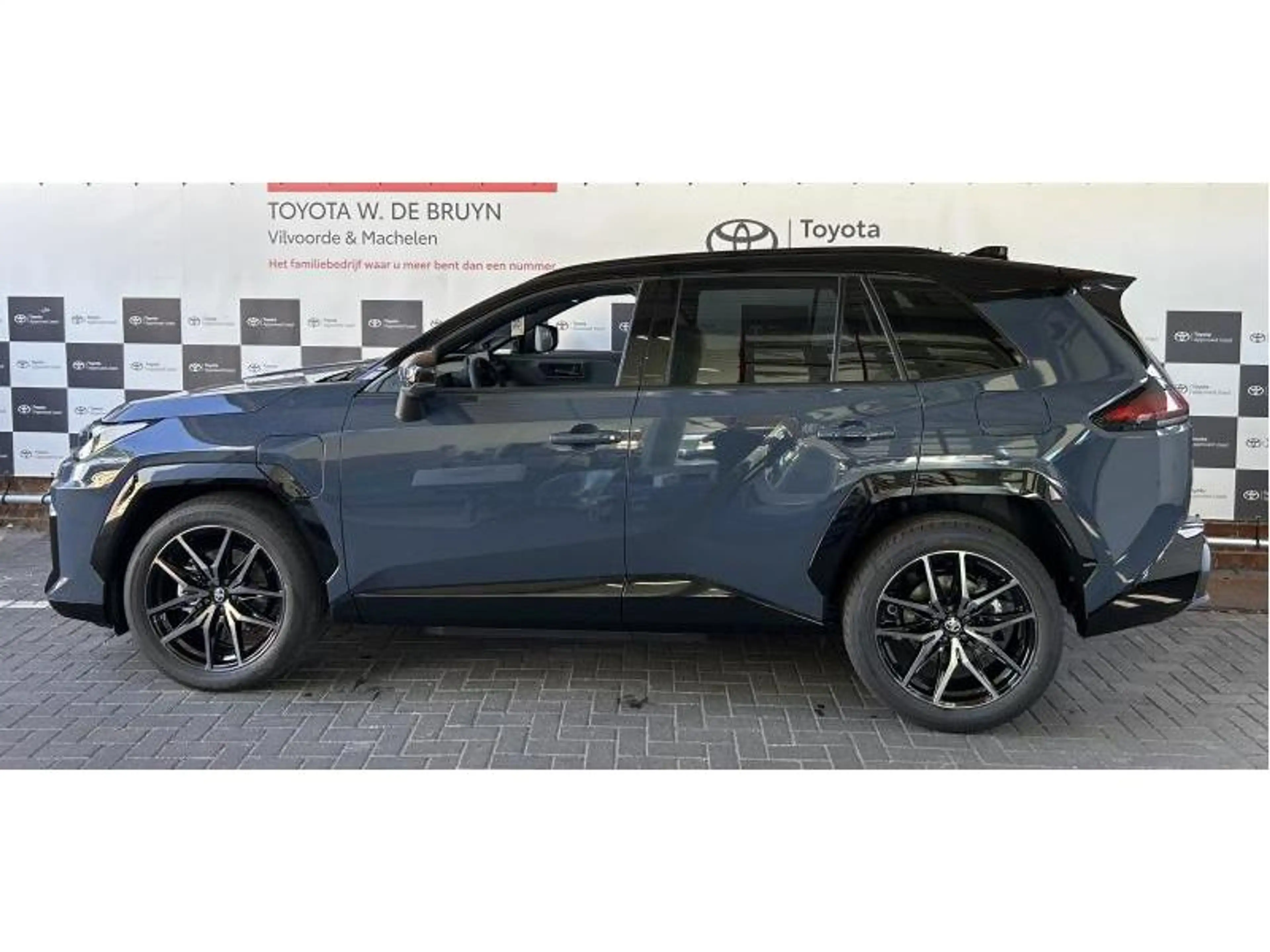 Toyota RAV 4 GR Sport — photo 2
