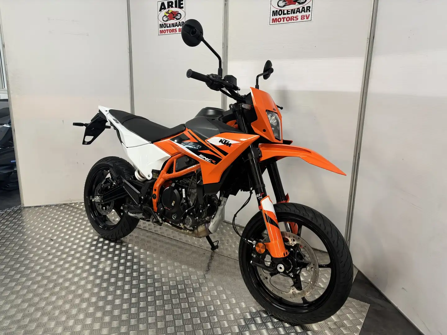 KTM 125 SMC R Oranje - 2
