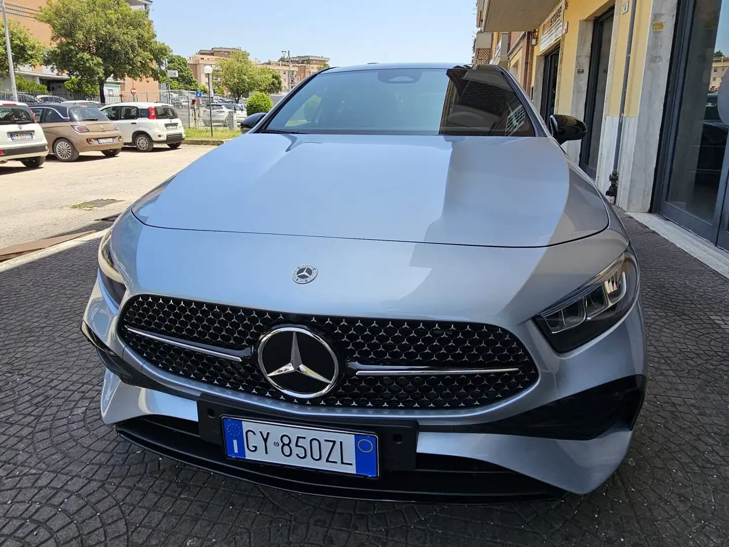 Mercedes-Benz A 180 A 180 d AMG Line Premium Plus auto - 1