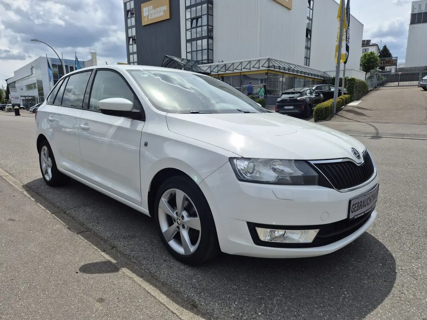 Skoda Rapid/Spaceback Spaceback Elegance Blanco - 1