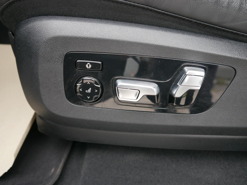 BMW X6 xDrive 40d*ACC*NAVI*PDC*360/KAMERA*LED*HEAD-UP DIS — photo 11