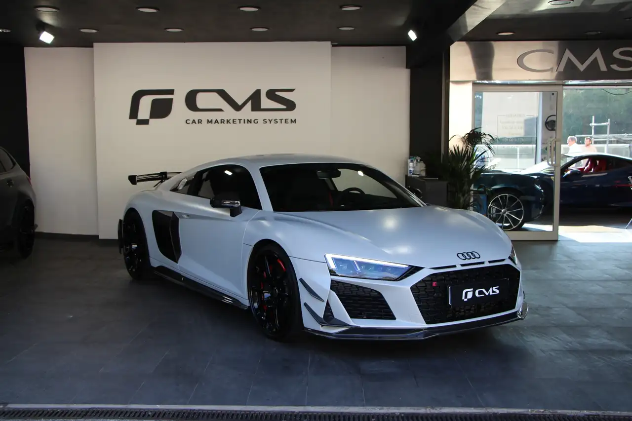 Audi R8