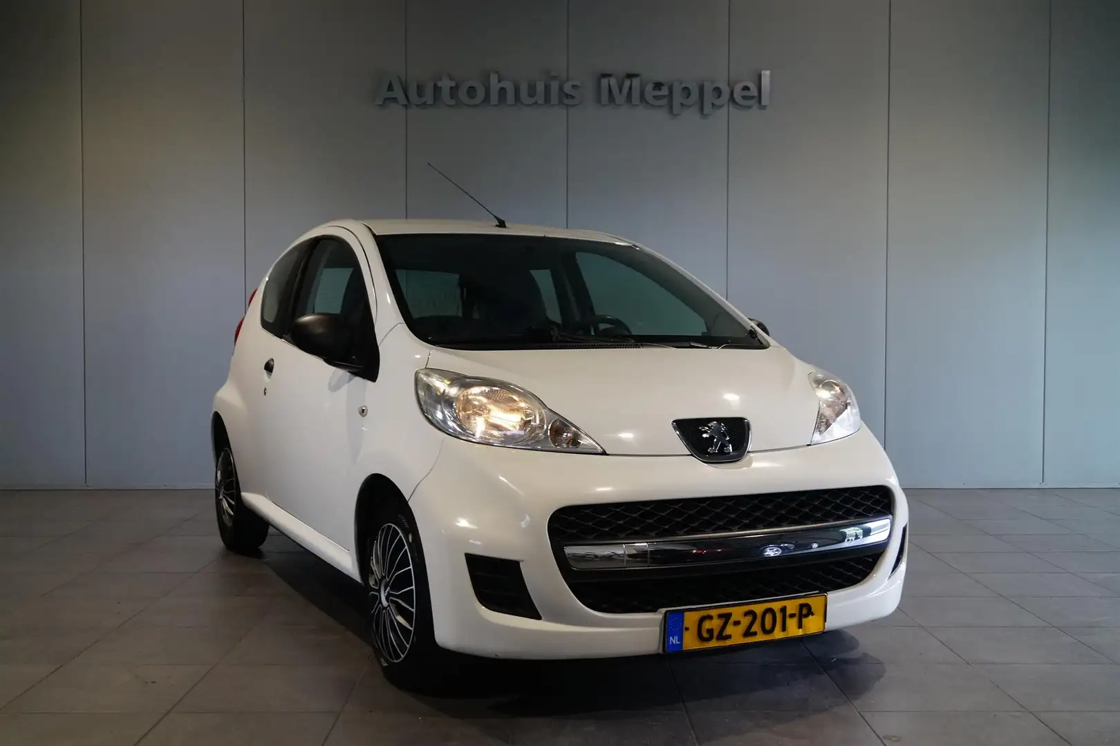 Peugeot 107 | Handgeschakeld | Radio | 3 Deurs | Blanc - 1