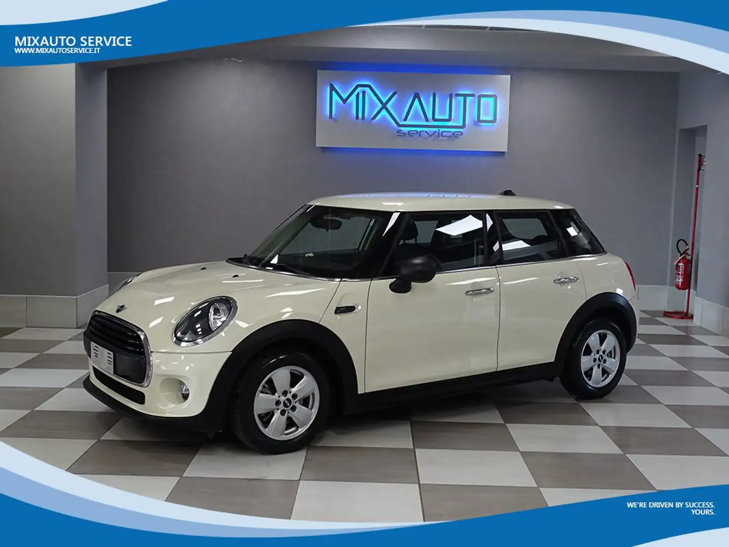 MINI One 5 Porte EU6 Bianco - 1