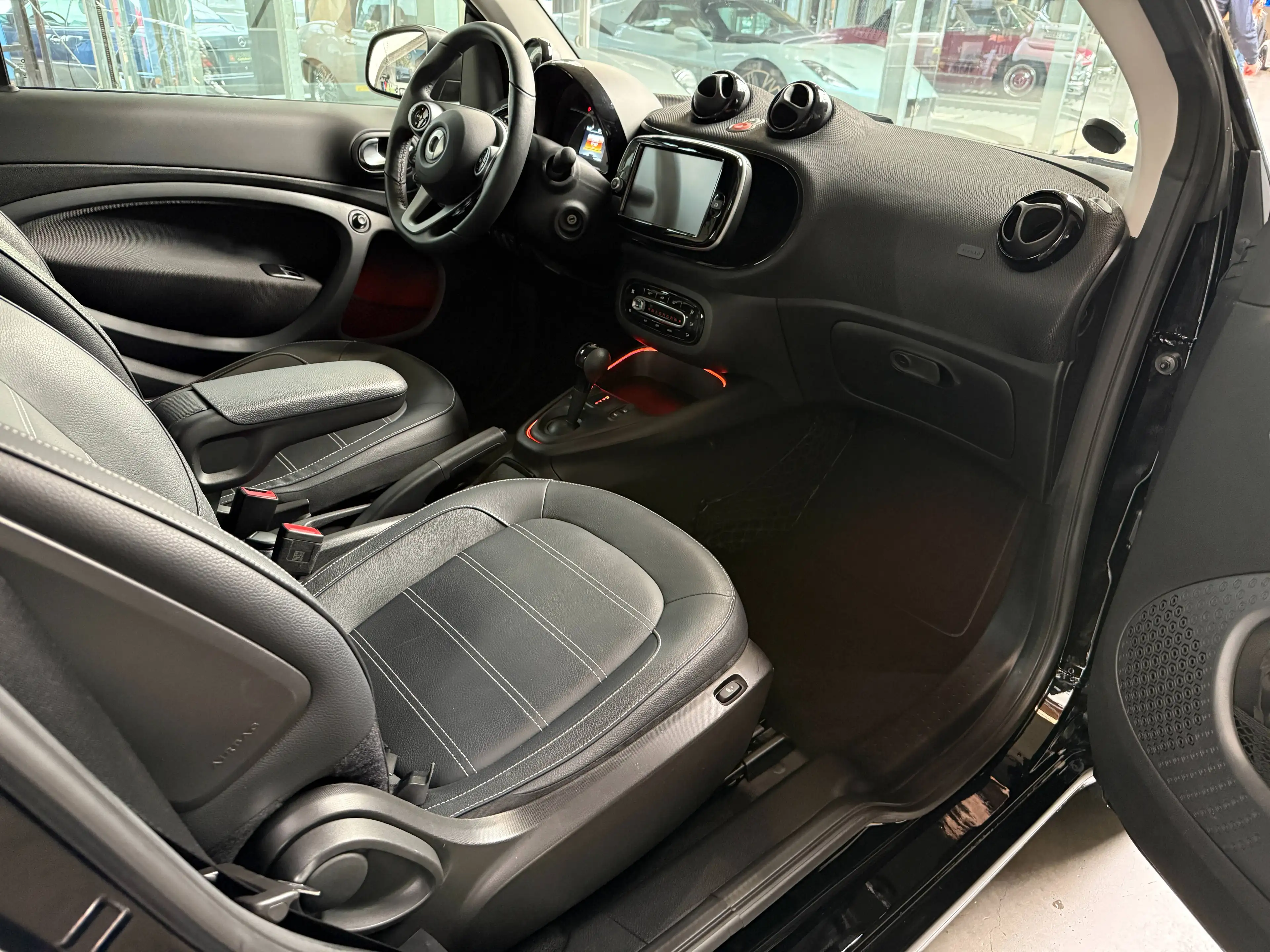 smart forTwo electric drive / EQ (453.491) — photo 7