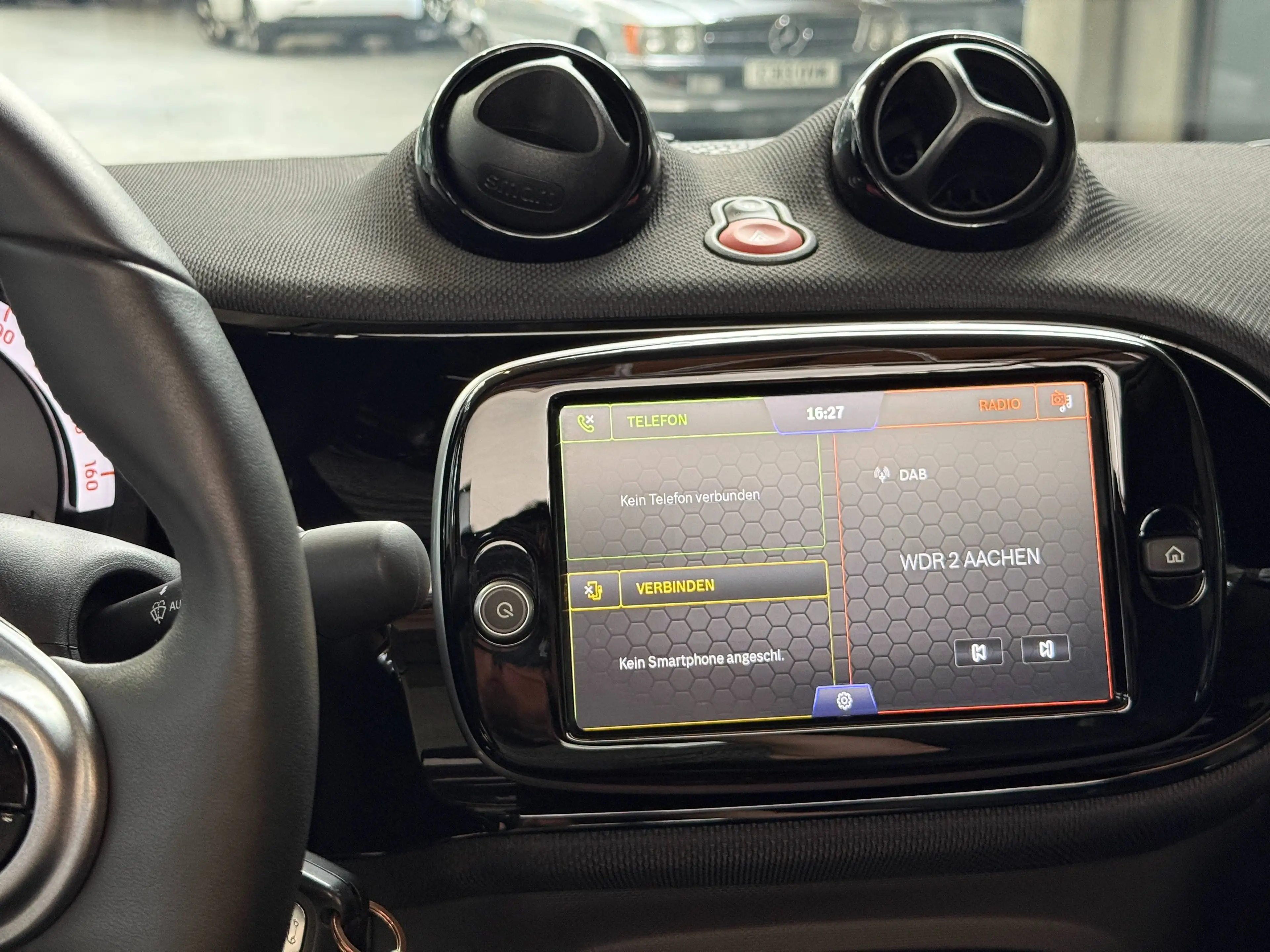 smart forTwo electric drive / EQ (453.491) — photo 15