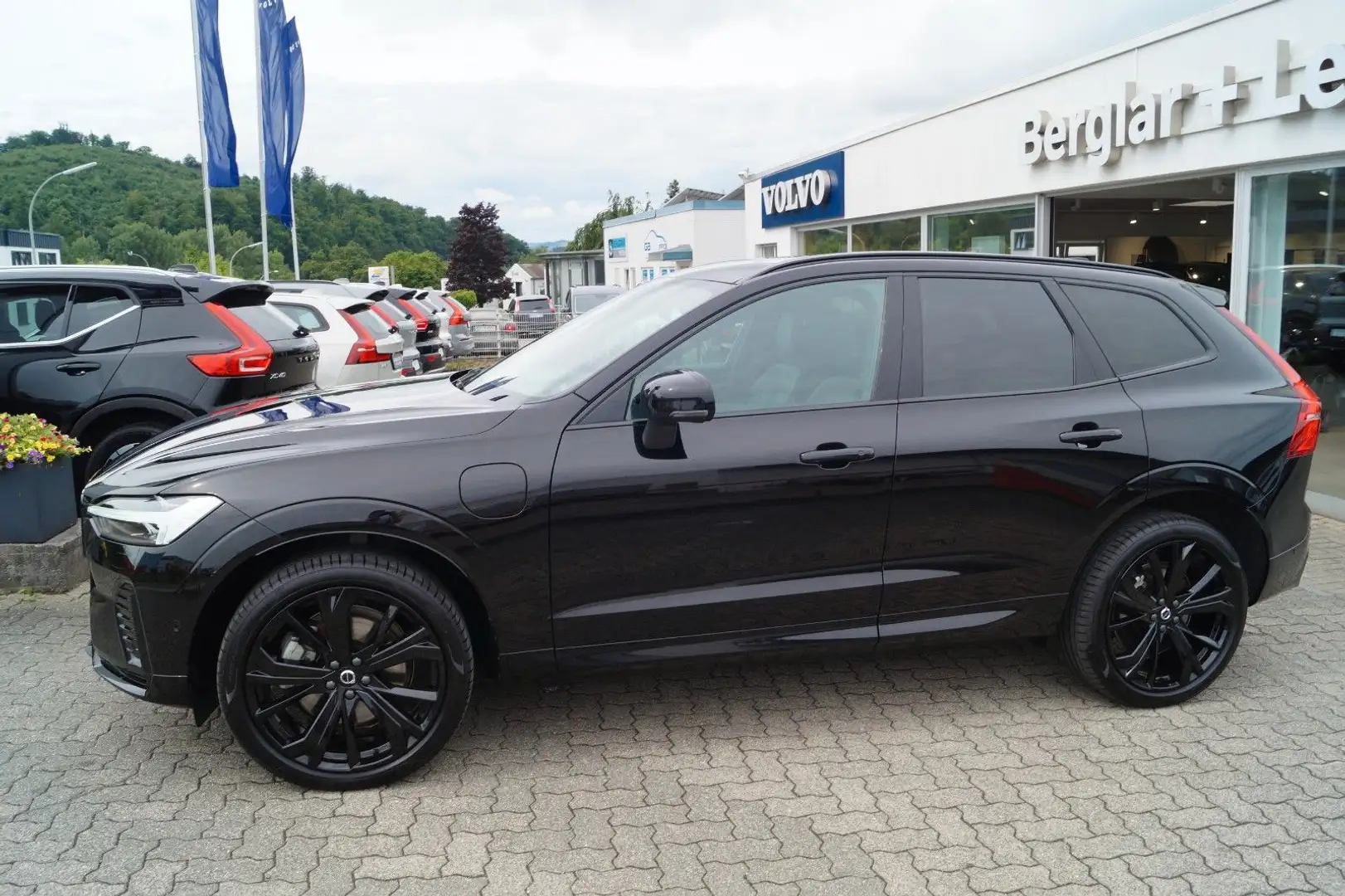 Volvo XC60 T6 AWD PlugIn Hybrid Black Edition Aut/360° Noir - 2