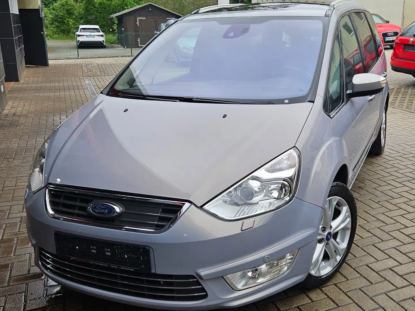 Ford Galaxy Titanium Grau - 2
