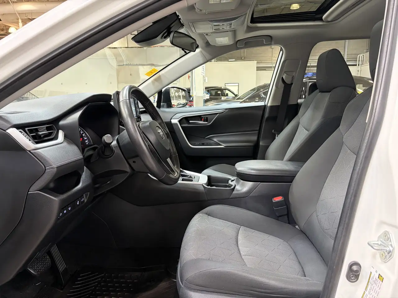 Toyota RAV 4 снимка Toyota RAV 4