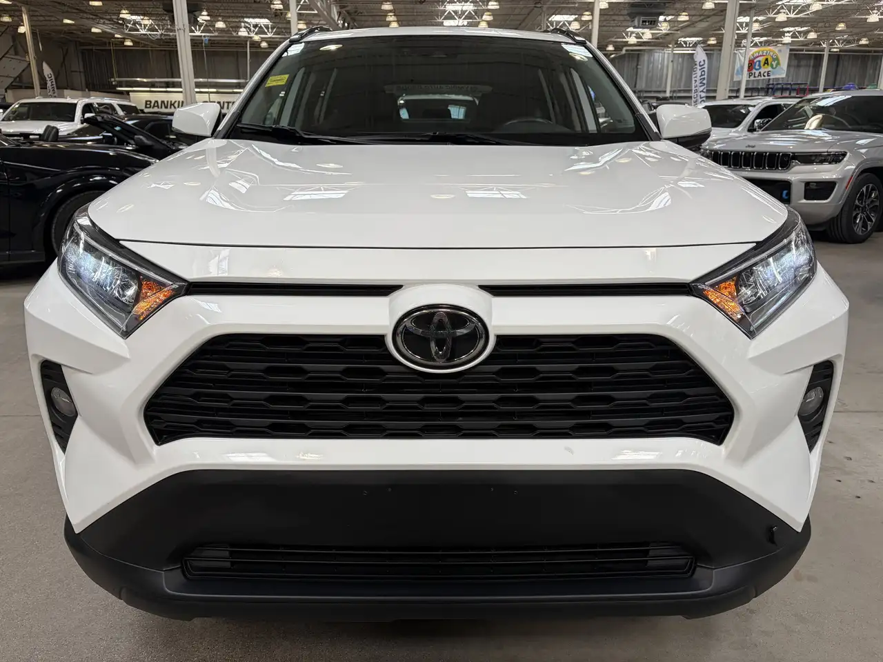 Toyota RAV 4 снимка Toyota RAV 4