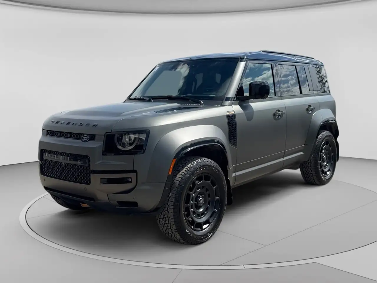 2025 Land Rover Defender