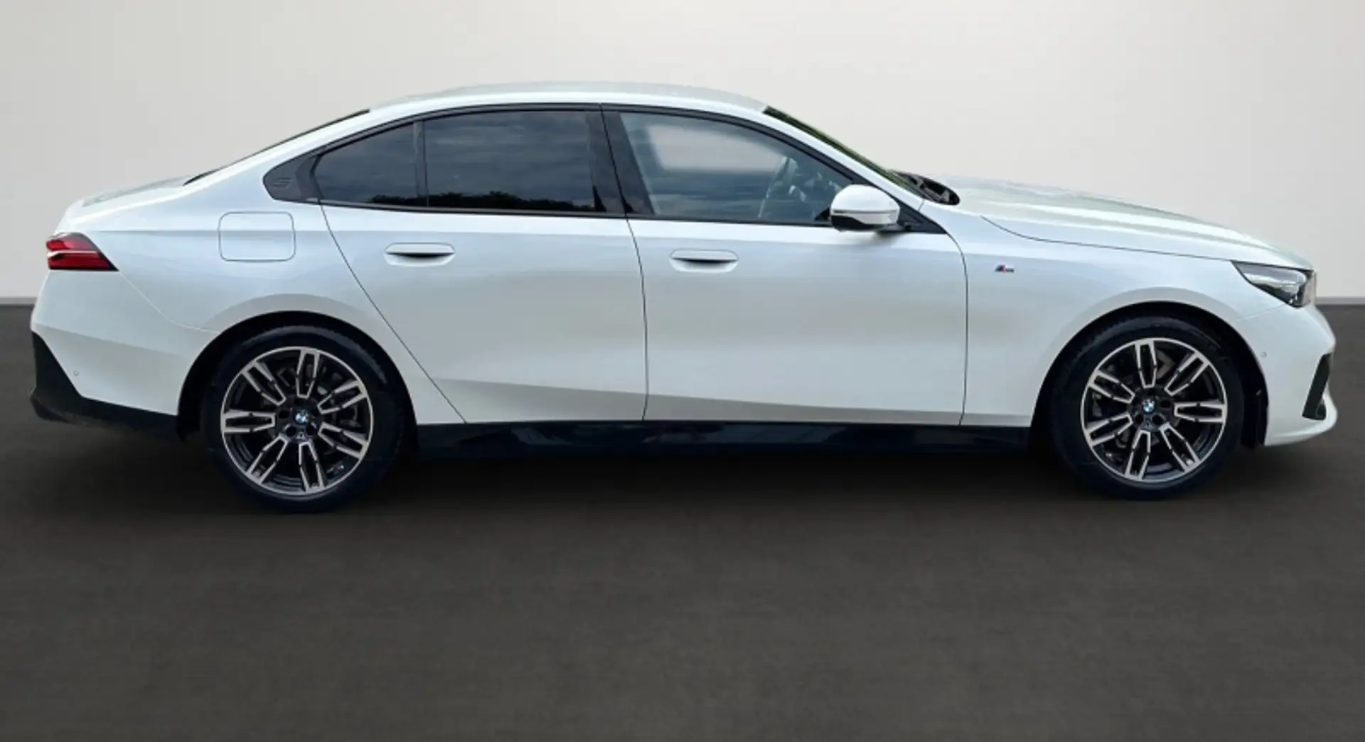 BMW 520 520d 48V xDrive Msport Bianco - 2