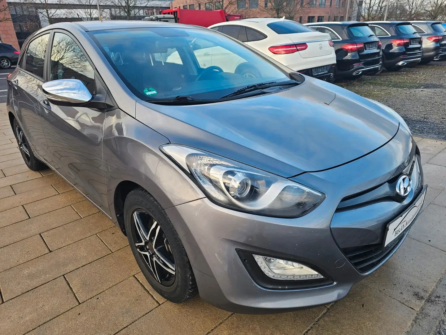 Hyundai i30 Classic Navi RFK Klima Gris - 2