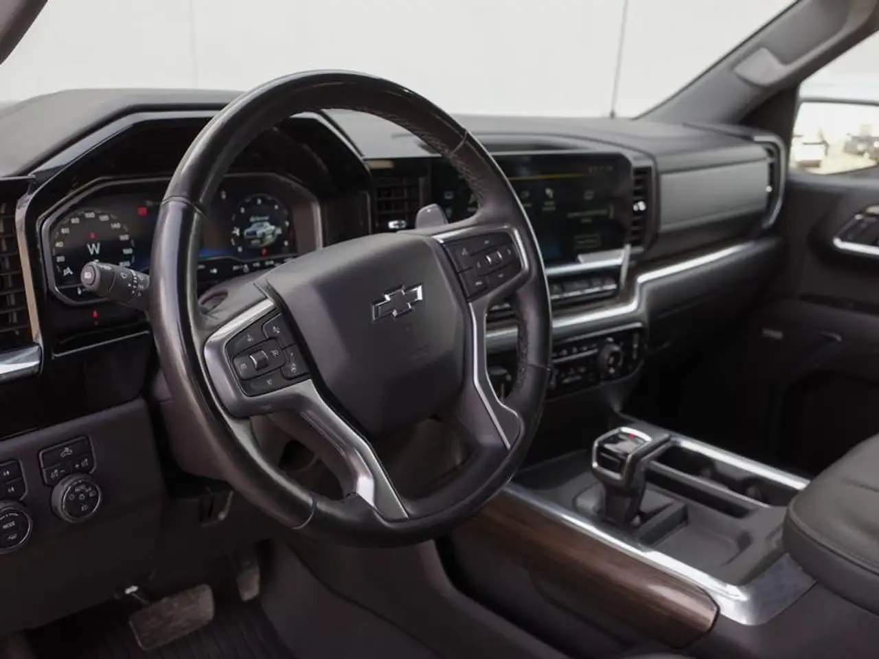 Chevrolet Silverado 1500 снимка Chevrolet Silverado 1500