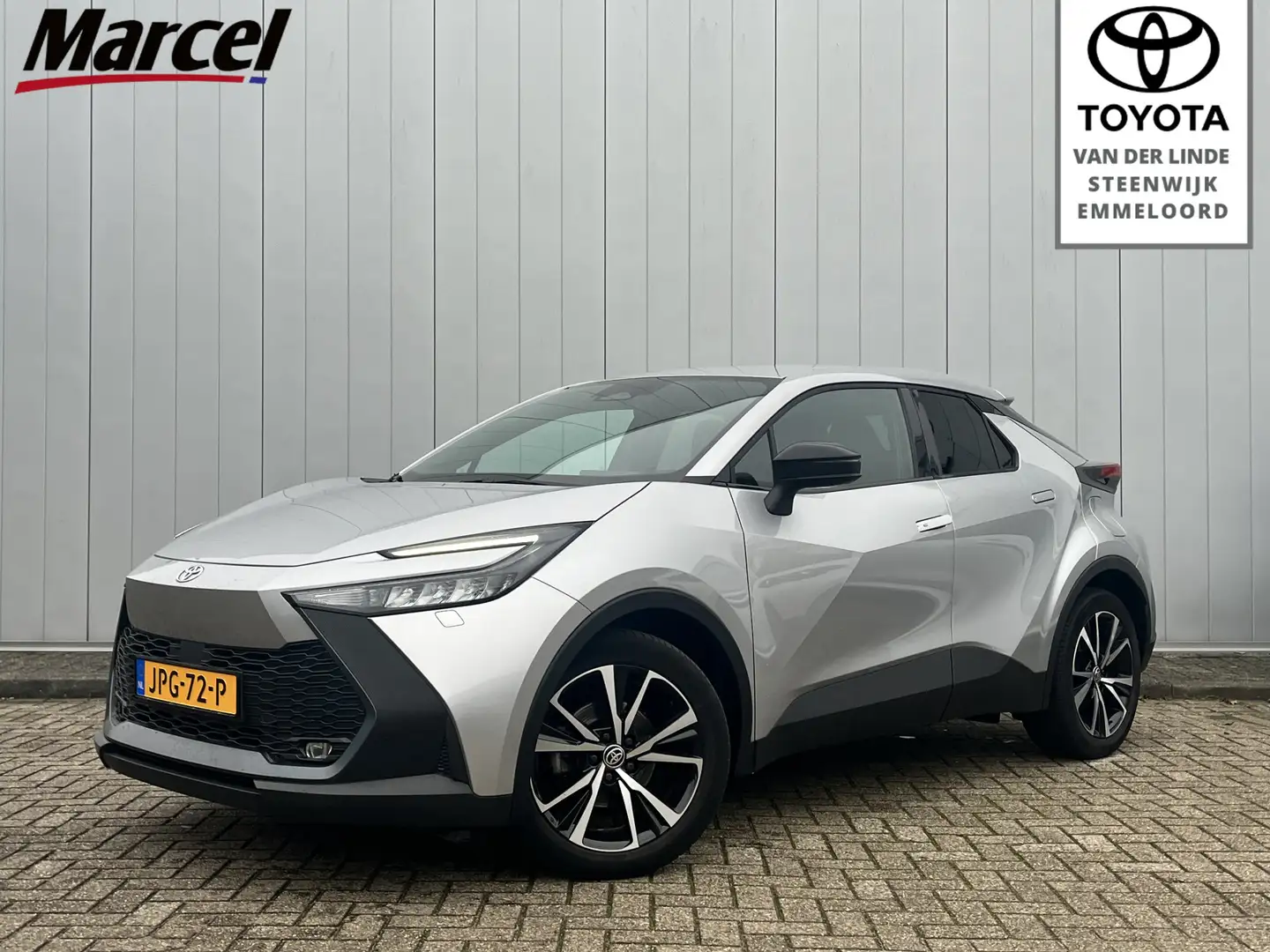 Toyota C-HR 1.8 Hybrid 140 Dynamic Grijs - 1