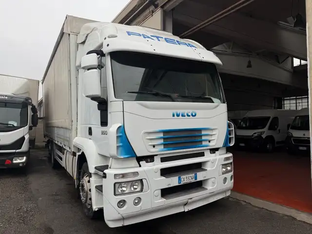 Iveco Stralis motrice 3 assi