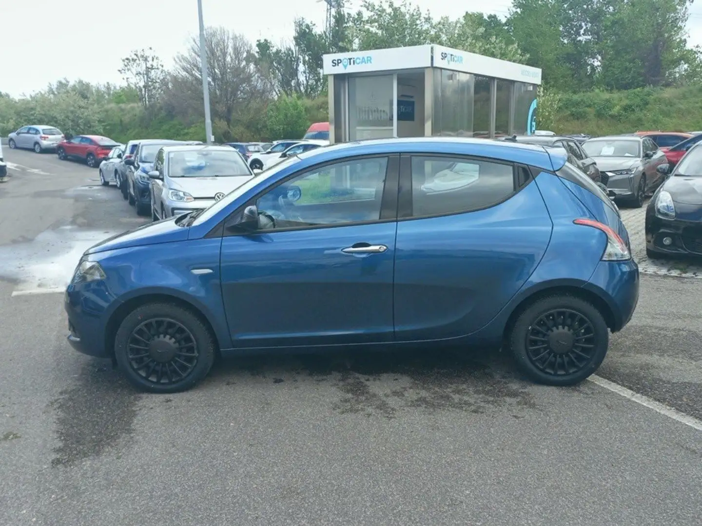 Lancia Ypsilon 1.0 FireFly 70cv S&S Hybrid SILVER Blu/Azzurro - 2