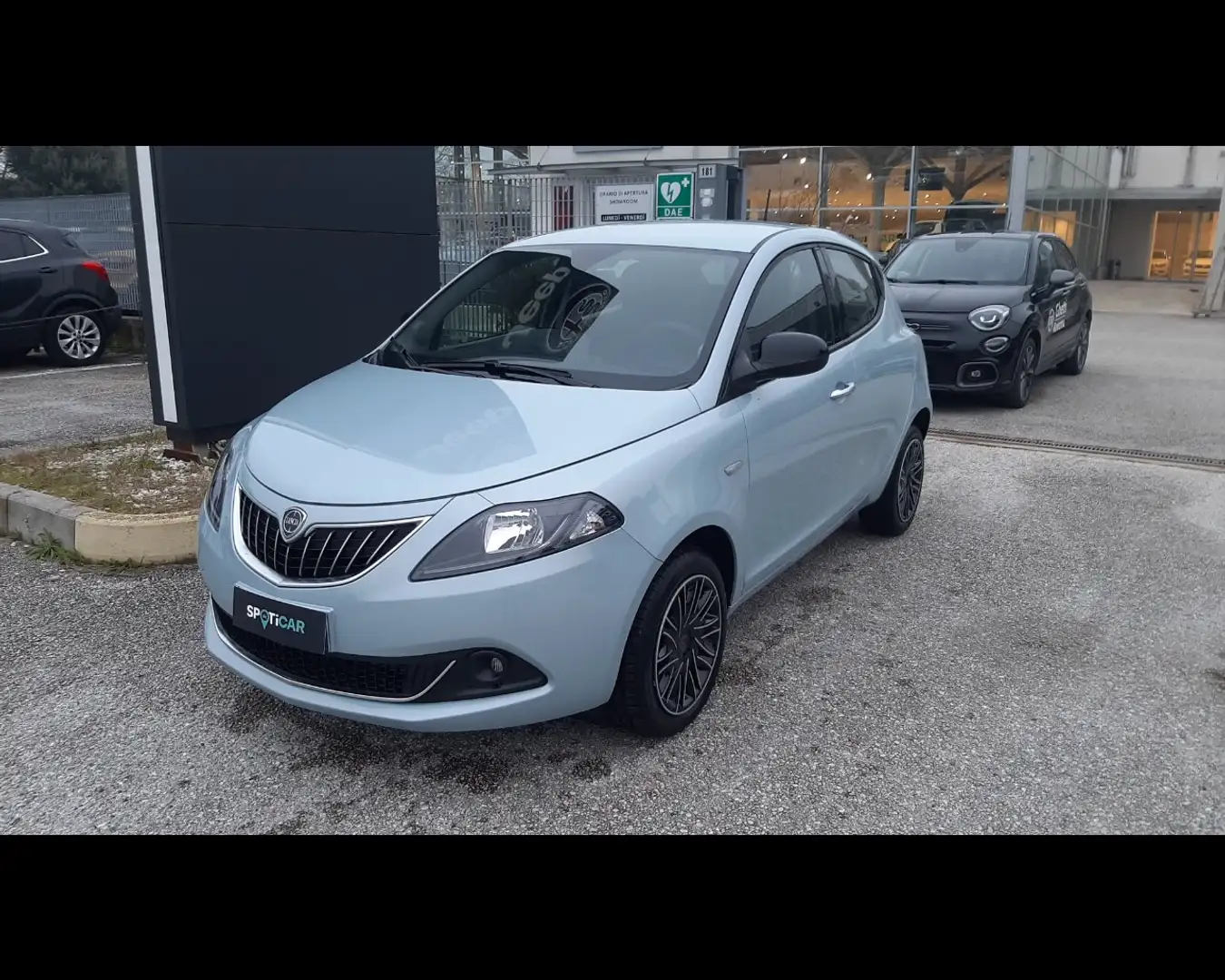 Lancia Ypsilon 1.0 FireFly 5 porte S&S Hybrid Gold Verde - 1