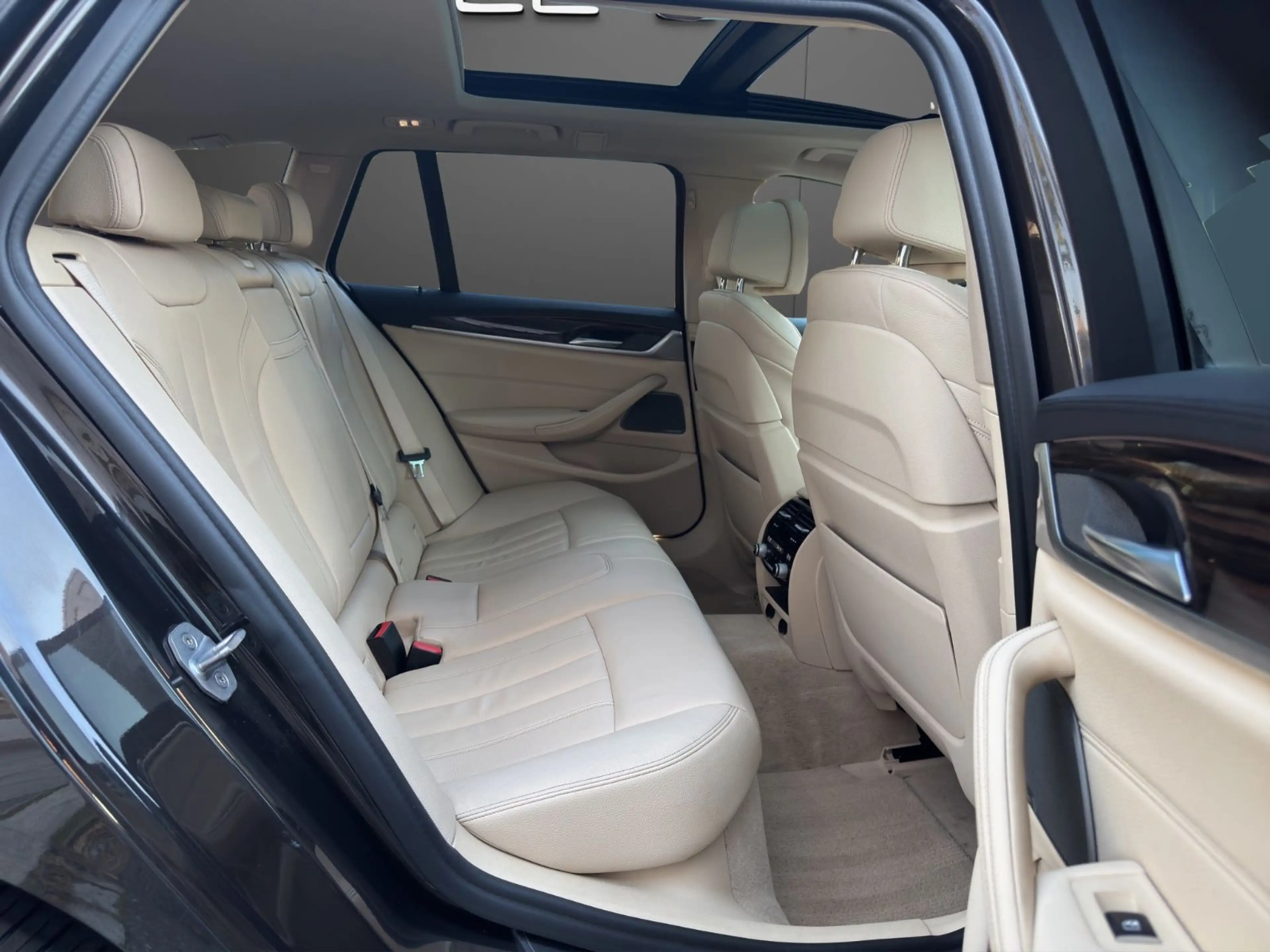 BMW 530 d Tou. |LED|ACC|360°|PANO|STANDH.|MEMORY|HUD — photo 12