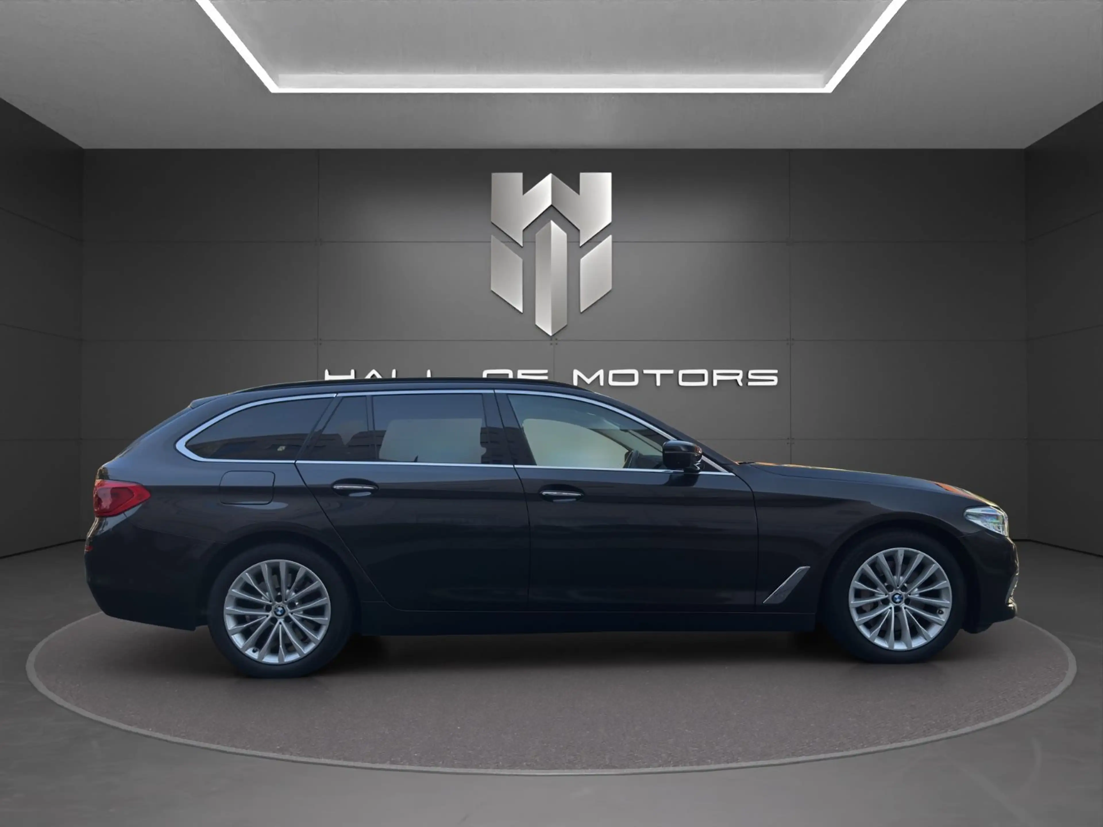BMW 530 d Tou. |LED|ACC|360°|PANO|STANDH.|MEMORY|HUD — photo 6