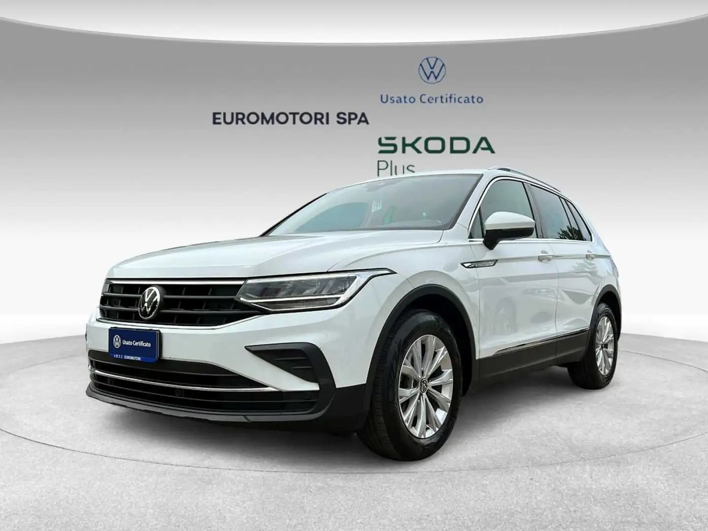 Volkswagen Tiguan 2ª serie 1.5 TSI 150 CV DSG ACT Life Bianco - 1