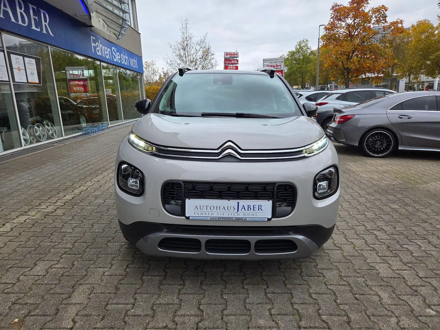 Citroen C3 Aircross Shine 96kW 1.HD AUTOMATIK PDC NAVI - 2