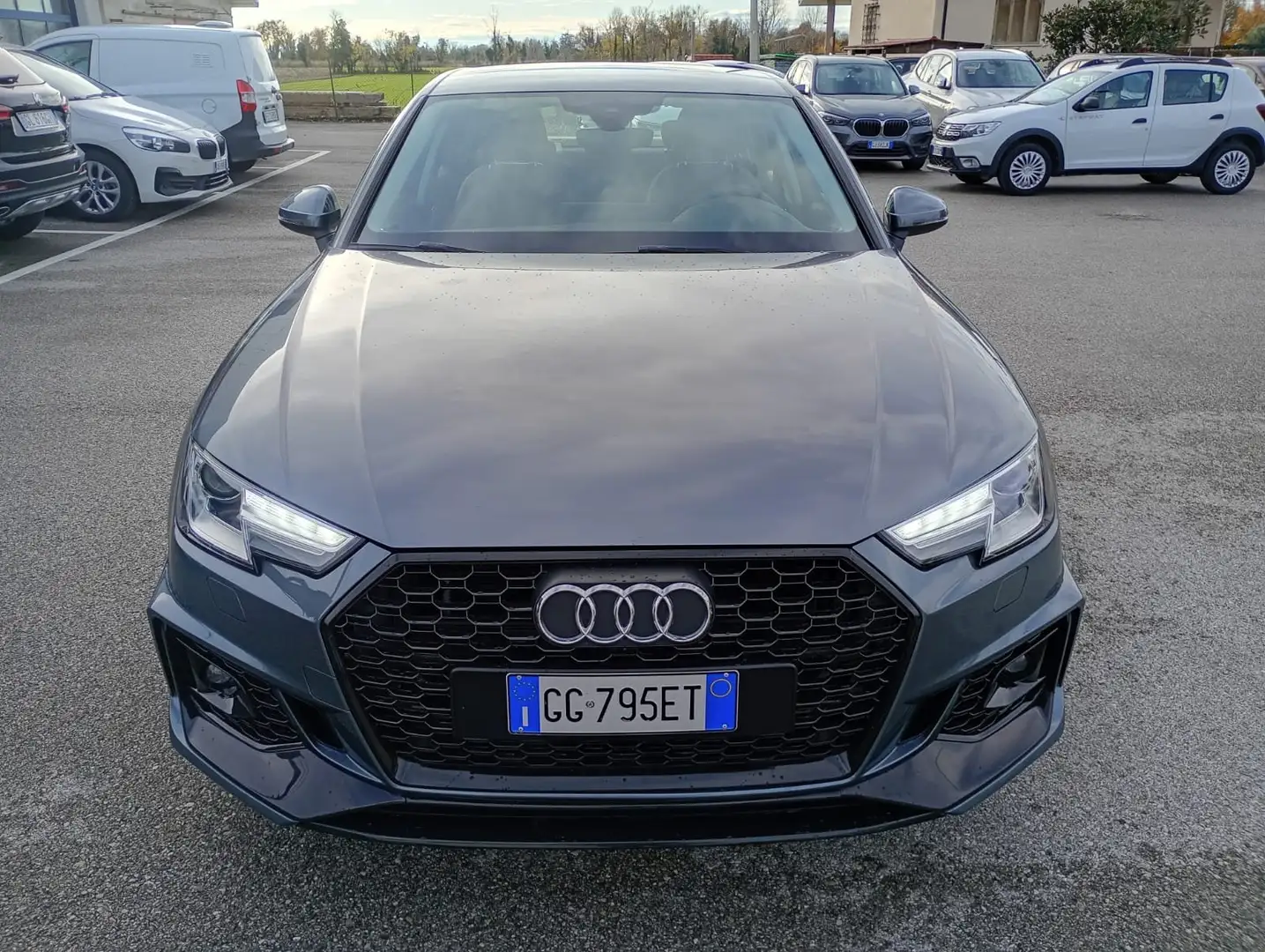 Audi A4 A4 V 2016 Berlina 2.0 tdi Sport 150cv Grau - 1