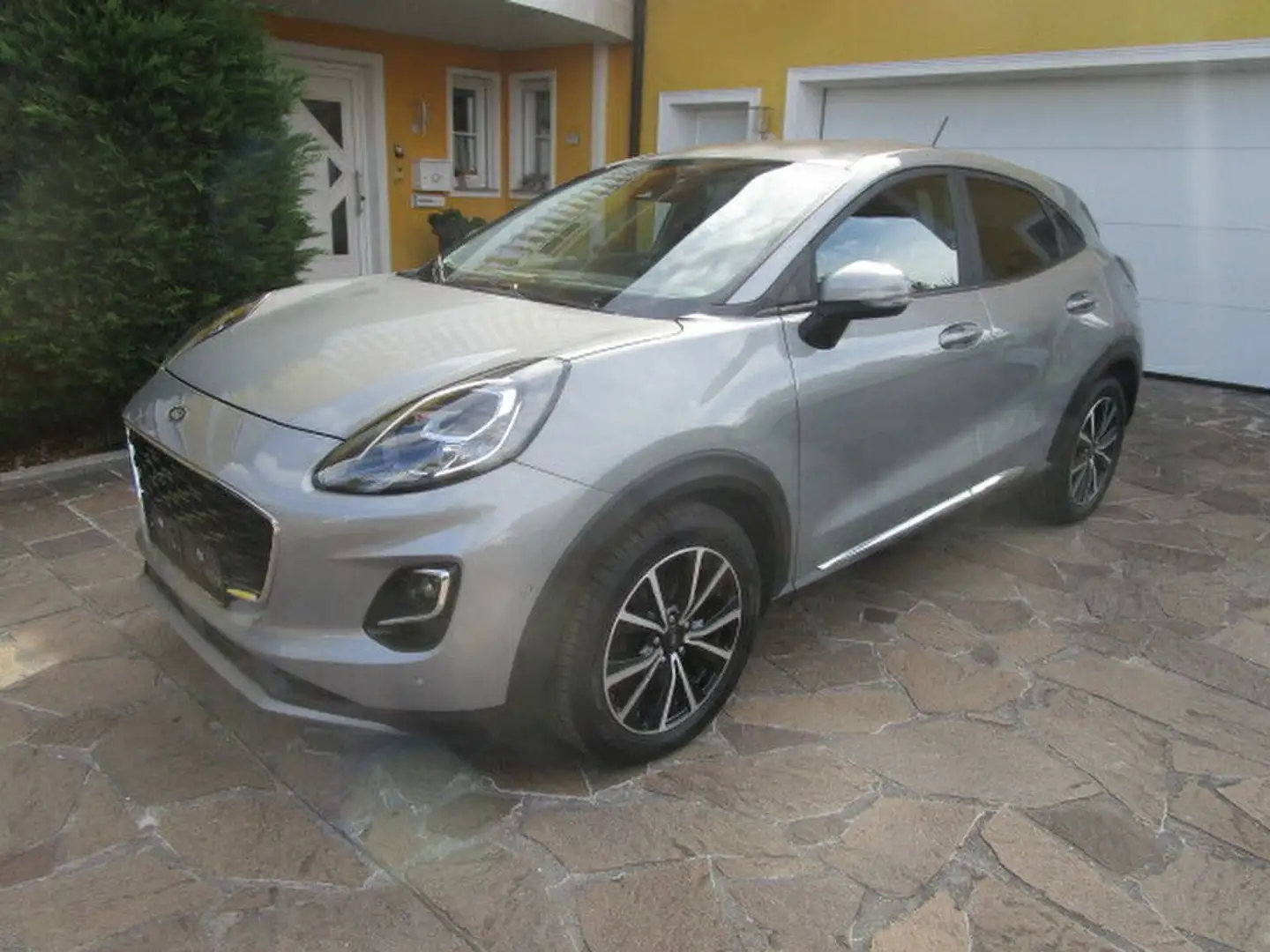 Ford Puma Titanium Automatic Silber - 1
