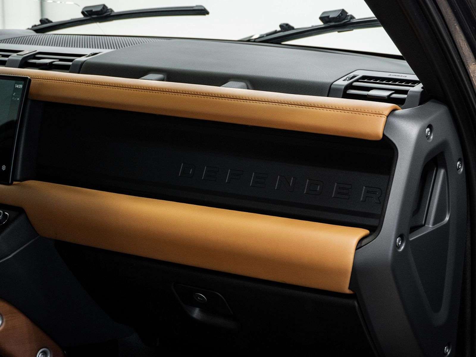 2024 Land Rover Defender X | COMFORT PKG | 22 INCH WHEELS thumb 32