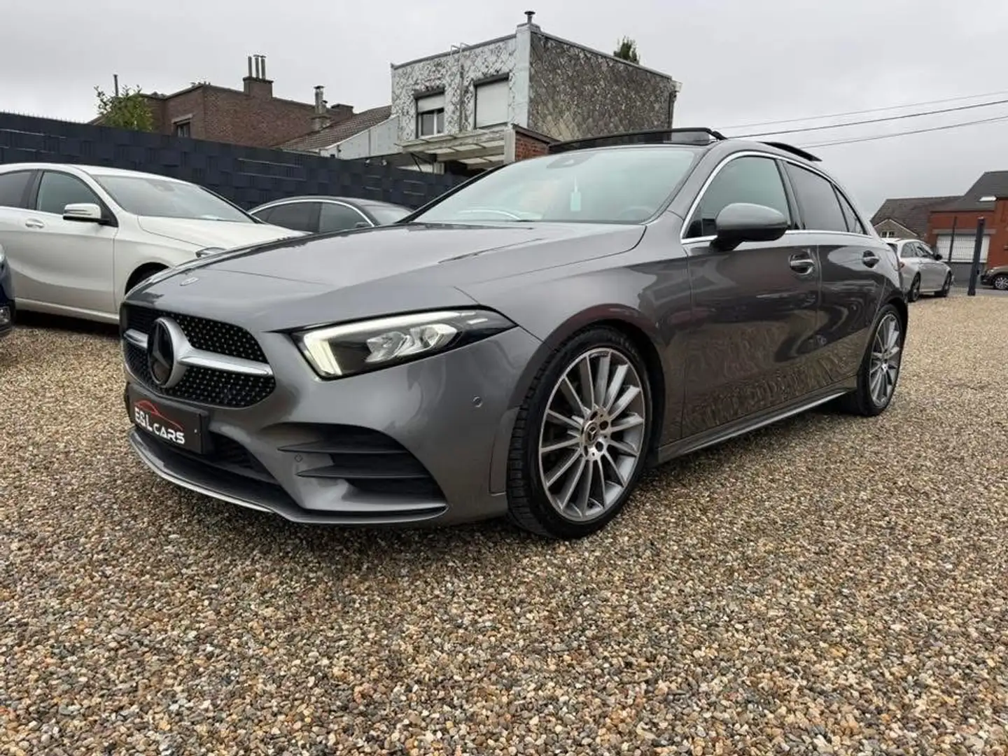 Mercedes-Benz A 200 A 200 Pack AMG**12 mois de garantie ** Gris - 1