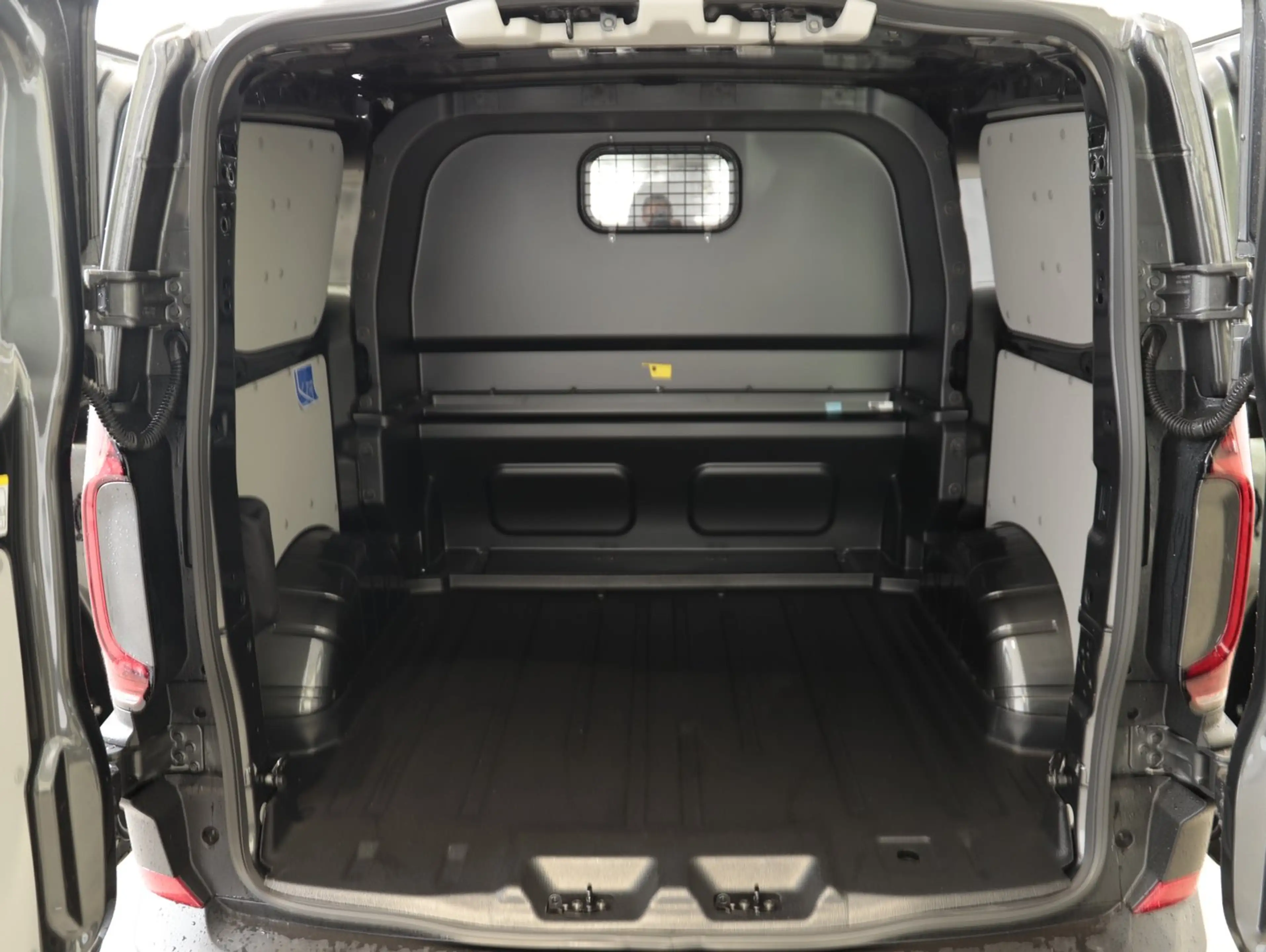 Volkswagen Transporter VW Transporter Kasten Plus PanAm. TDI 4M — photo 10