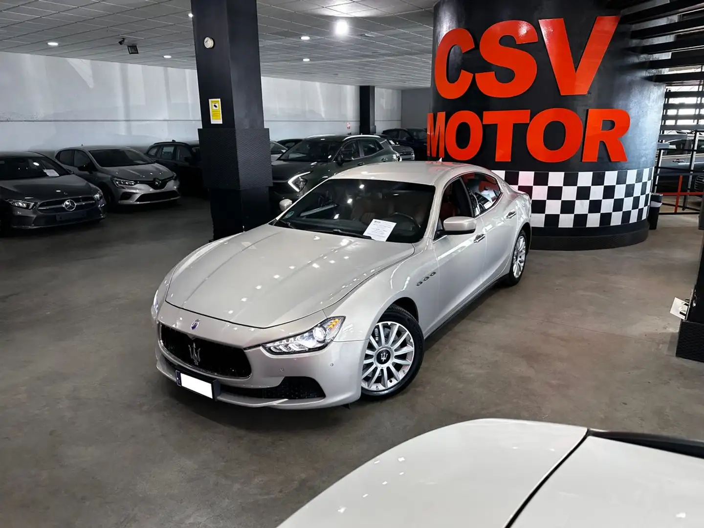 Maserati Ghibli 3.0 V6 DS 275CV RWD Beige - 2