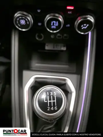 Renault Clio view 11