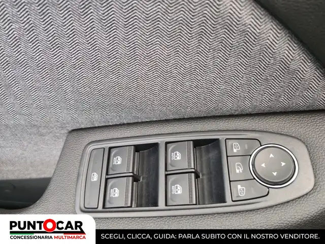 Renault Clio view 14