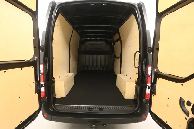 Renault Master view 3