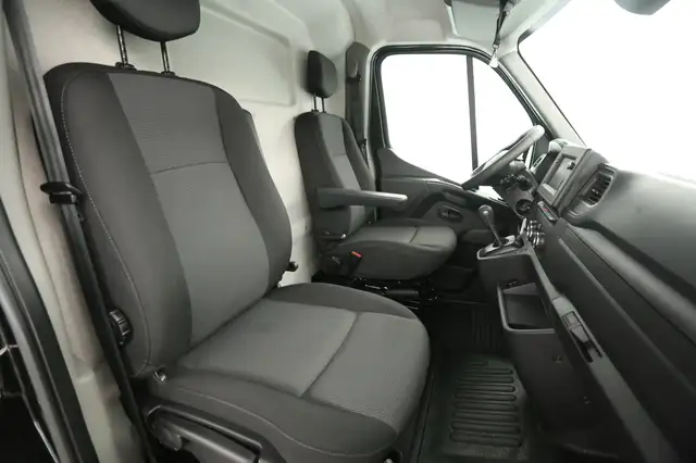Renault Master view 10