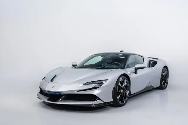 Ferrari SF90 Stradale Carbon, Lift, JBL, VAT