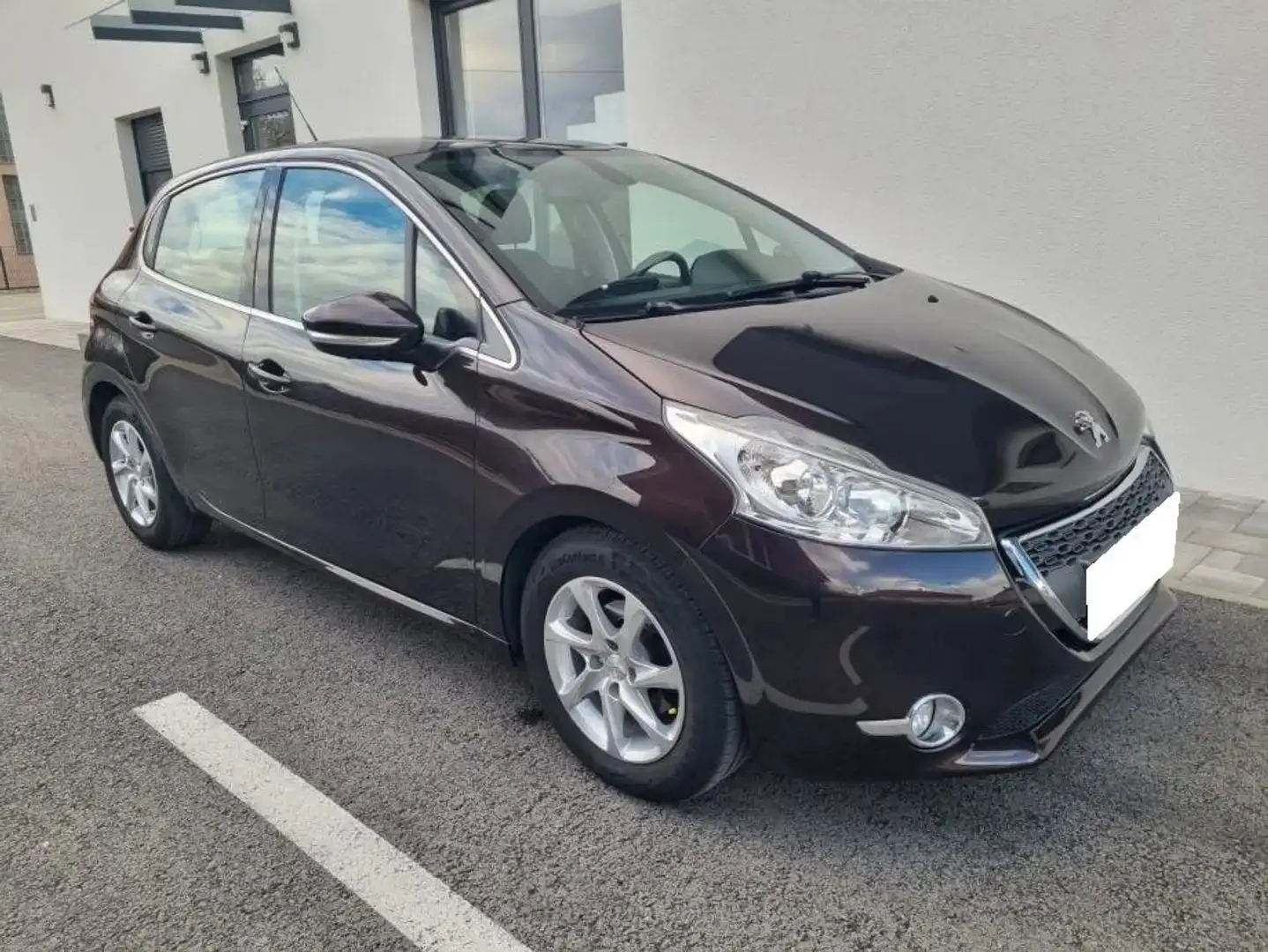 Peugeot 208 208 1.6 e-HDi 92ch FAP BVM5 Intuitive - 1