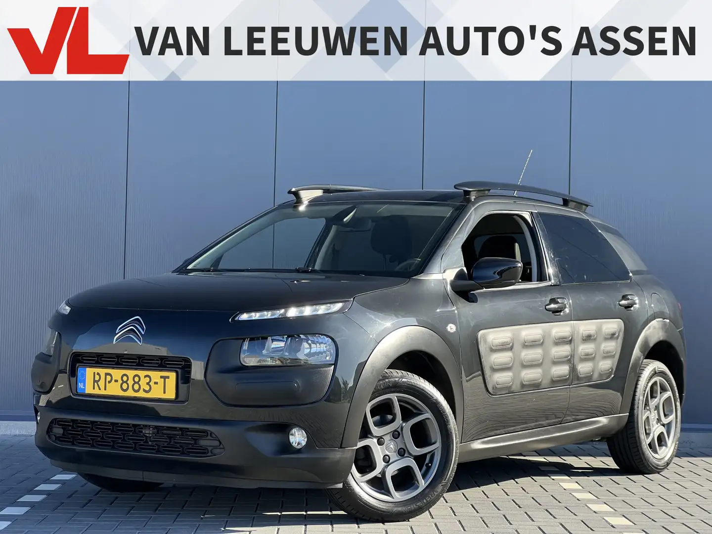 Citroen C4 Cactus 1.2 PureTech Shine | Dealer onderhouden | Camera | Zwart - 1