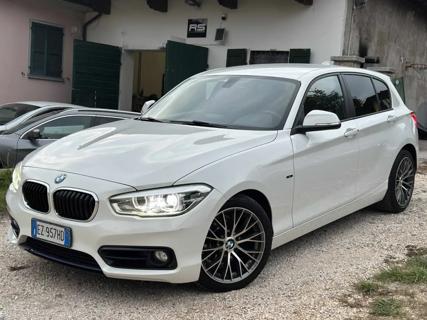 BMW 118 118d 5p. Sport Weiß - 2