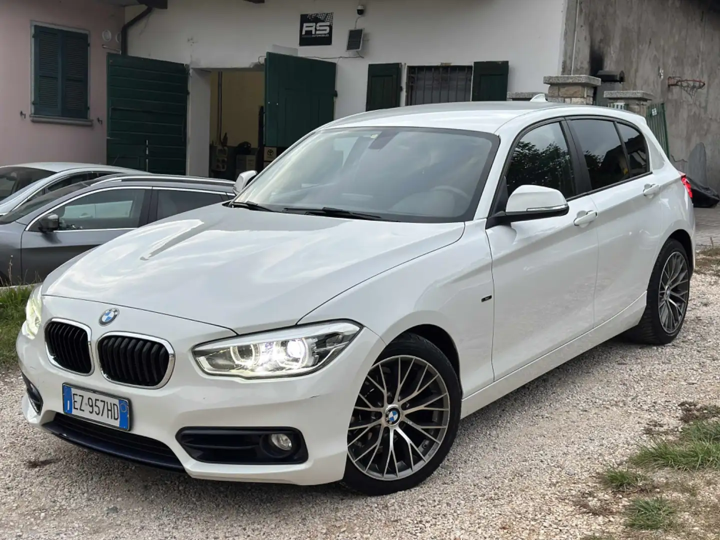 BMW 118 118d 5p. Sport Weiß - 1
