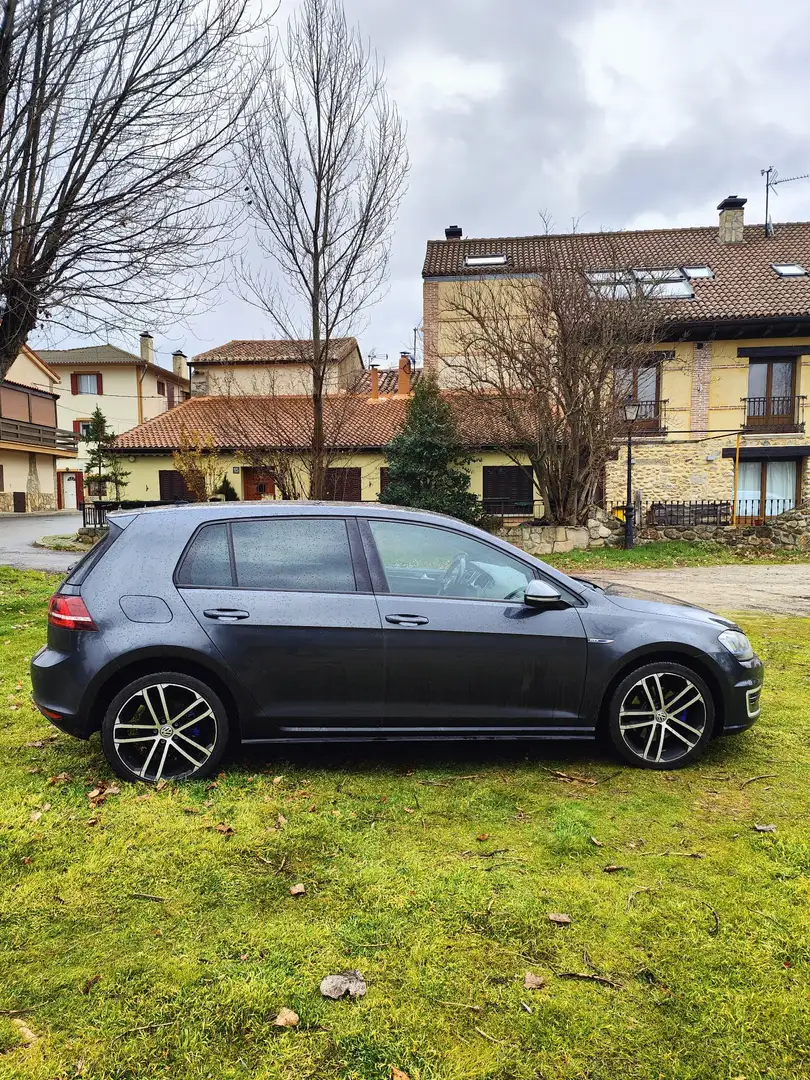 Volkswagen Golf GTE 1.4 TSI - 2