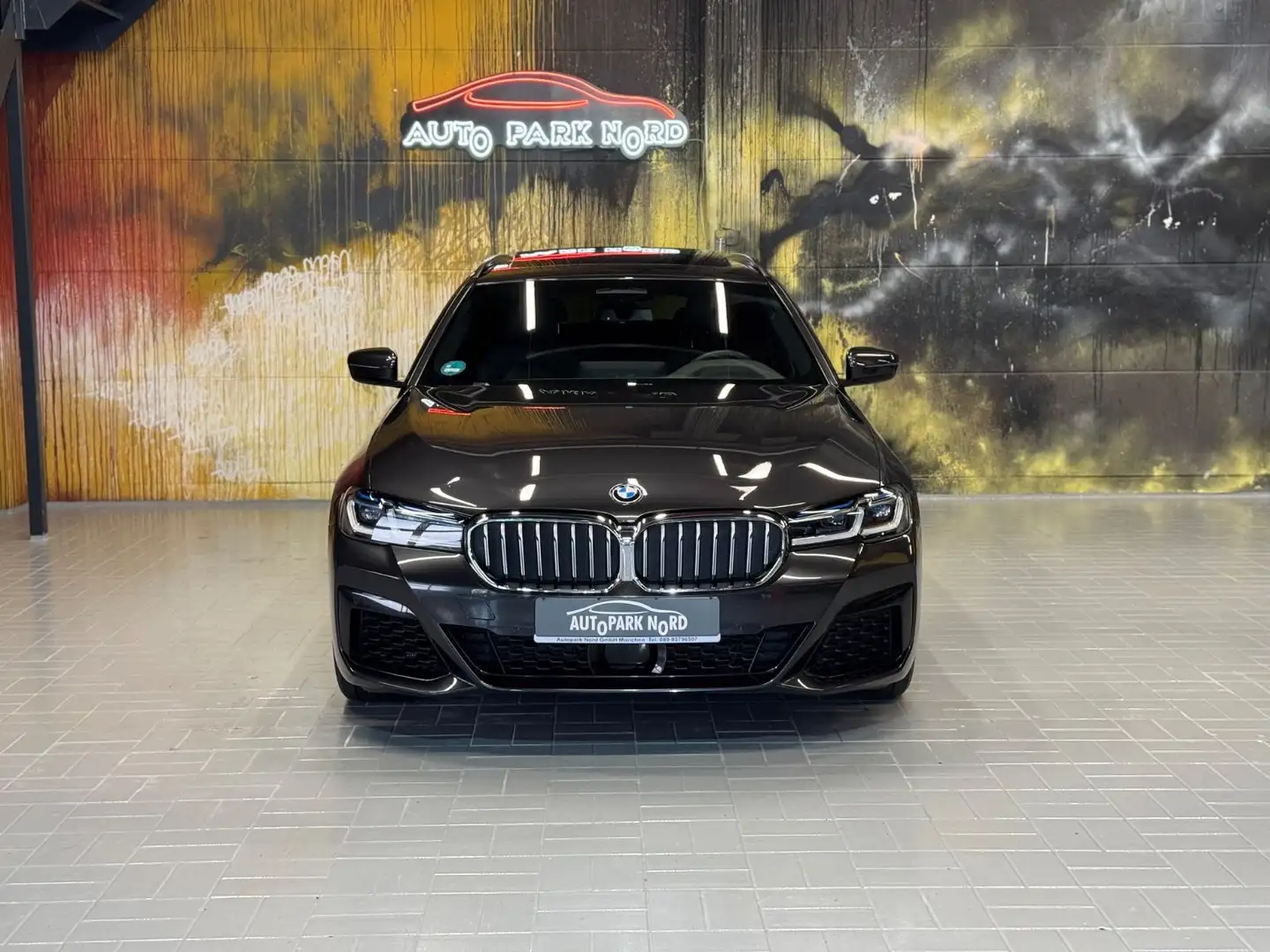 BMW 540 i xDrive M Sport~HUD~LASER~HARMAN&KARDON~AHK Grau - 2