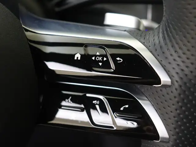 Mercedes-Benz GLC view 13