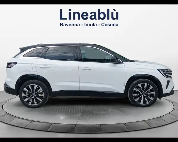 Renault Austral view 6