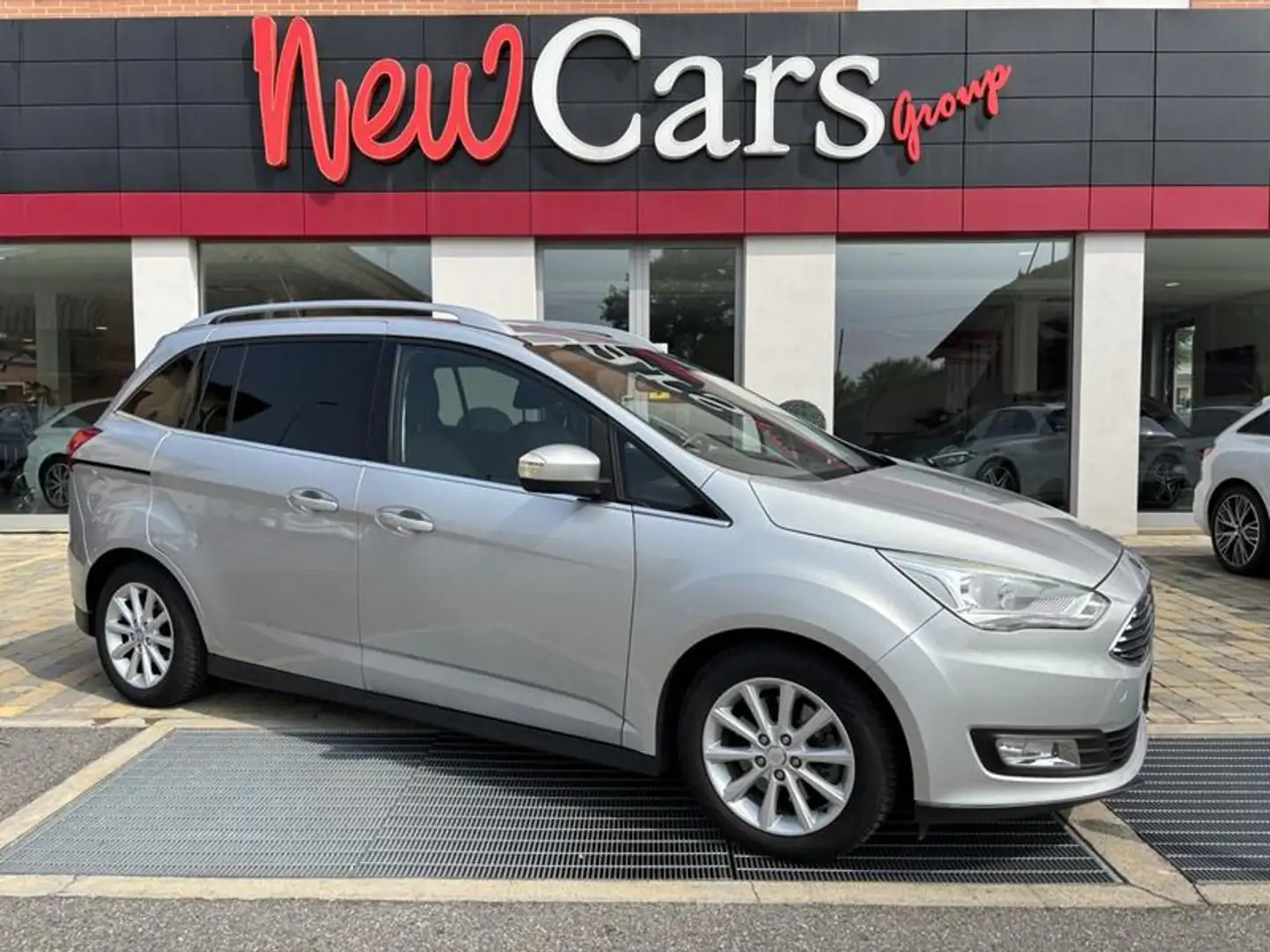 Ford C-Max 7 1.5 TDCi 120CV Powershift Start&Stop Titanium Argento - 1